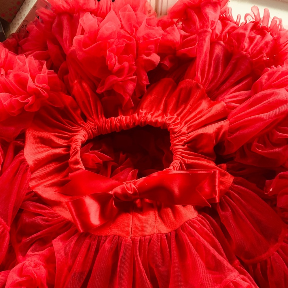Beautiful Red Tutu for little girls, like new